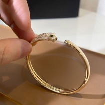 春もの新作カルティエ パンテール ドゥ ブレスレット 偽物 kaj09892