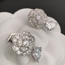 日本未発売 シャネル ホワイトゴールド ダイアモンド・ピアス コピー shq70548