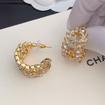 大人気！シャネル 偽物 ピアス ゴールド CCロゴ shr41558