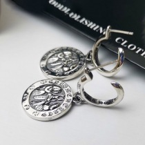世界中で大人気♪ ★クロムハーツ ピアス 偽物★洗礼された芸術★男女共に愛される逸品♪ Kuy56402