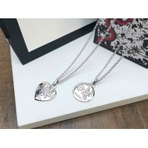 大人気！グッチ*ブラインドフォーラブシルバーネックレス 偽物*ハート guq02417