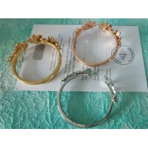最安値挑戦 ヴァンクリーフ&アーペル＊フリヴォル 偽物 ブレスレット ７フラワー vam74371