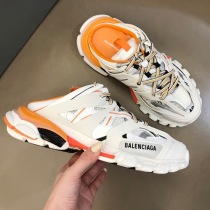 累積売上総額第１位！バレンシアガ サンダル 偽物 MULE トラック baq05701