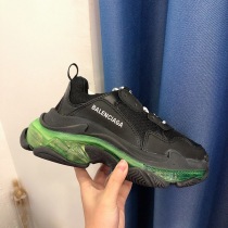 限定入荷【バレンシアガ スニーカー コピー】TRIPLE S クリアソール bax27006