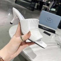 日本未入荷プラダ コピー◆キルティング ナッパレザー ミュール サンダル 1XX583_038_F0009_F_B065