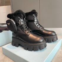 可愛いプラダ モノリス 偽物 ブラッシュドレザーxナイロン コンバットブーツ puu22400