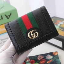 最新でオシャレグッチ 偽物 折りたたみスーパーコピー財布 2つ折り GGロゴ gua18154