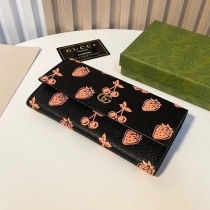 春もの新作【グッチ 偽物】★GGマーモント ベリー コンチネンタルウォレット gul55682
