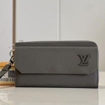 追跡付 ルイヴィトン ジッピー ウォレット 偽物 vud55772