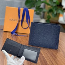 ルイヴィトン 偽物 ポルトフォイユミュルティプル vue30202
