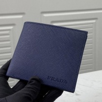 世界中信用第一プラダ レザー折りたたみ財布 偽物 pug91002