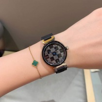 大人気！ルイヴィトン 時計 コピータンブール ストリート ダイバー 33mm vuy19704