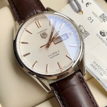 送料込 タグホイヤー カレラ コピー 自動巻き ホワイト ステンレス メンズ 腕時計 WAR201D.FC6291