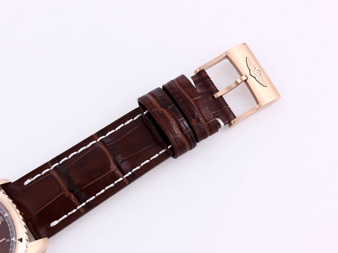 ブライトリングレジェンダリー アビエーション シリーズ (クラシック AVI )43mm イエローゴールドコピー時計N級品