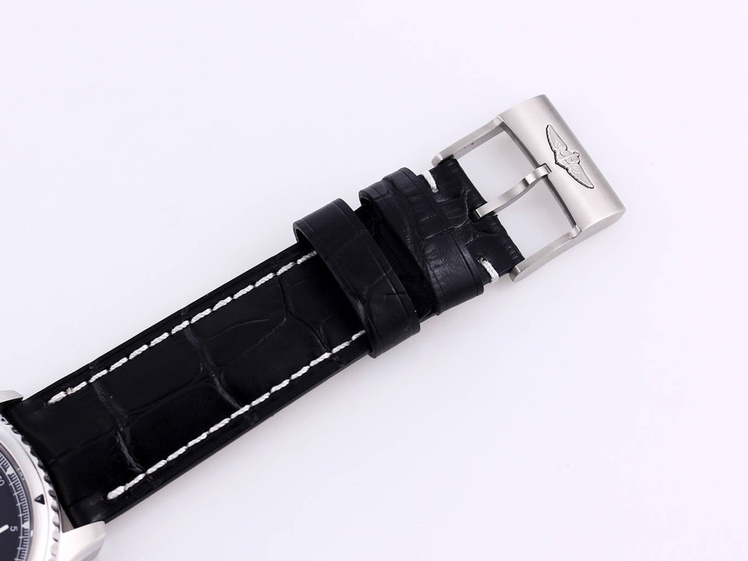 ブライトリングレジェンダリー アビエーション シリーズ (クラシック AVI )43mmコピー時計N級品