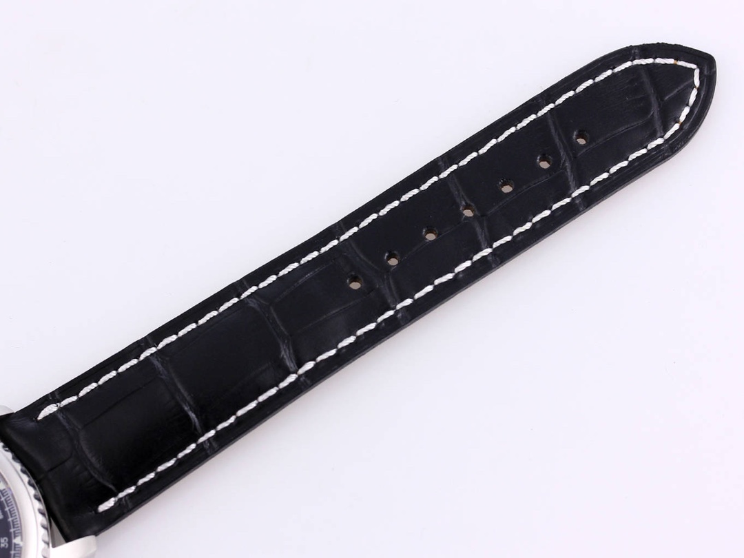 ブライトリングレジェンダリー アビエーション シリーズ (クラシック AVI )43mmコピー時計代引きを販売
