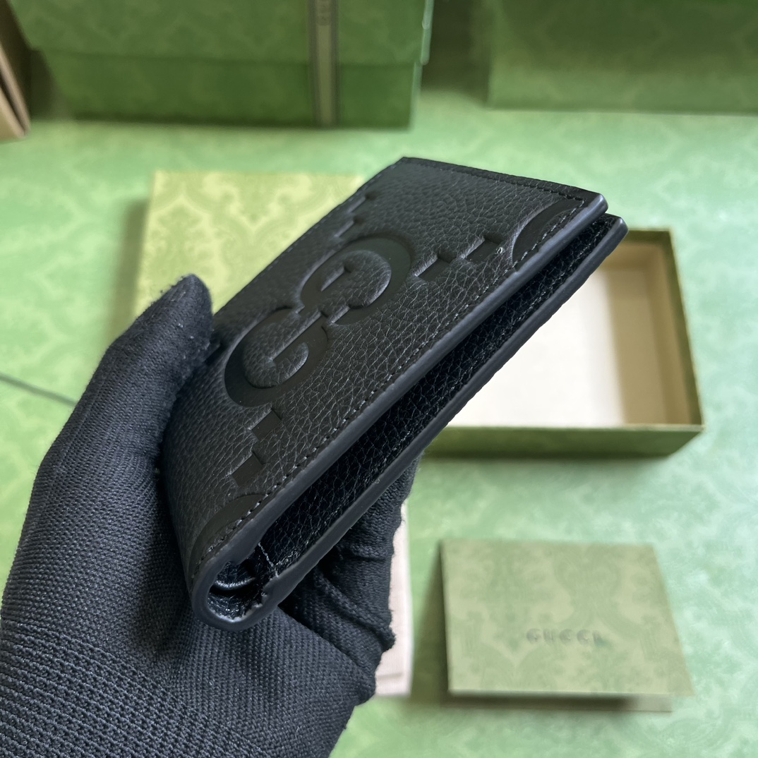 グッチスーパーコピーの新作ブラックシリーズが光る739475高い品質