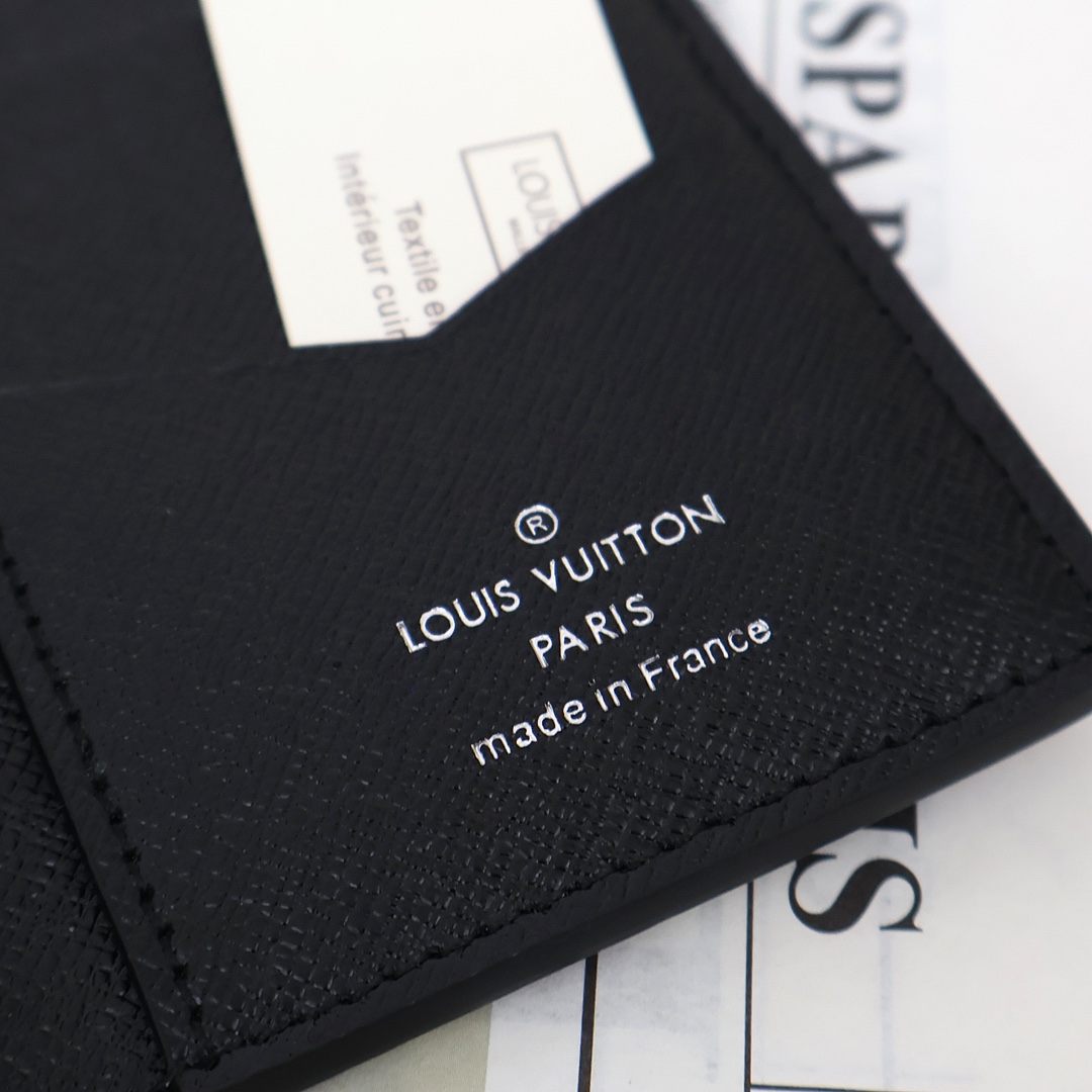 ルイ・ヴィトンスーパーコピー YK マルチプル ウォレット LV62665品質保証