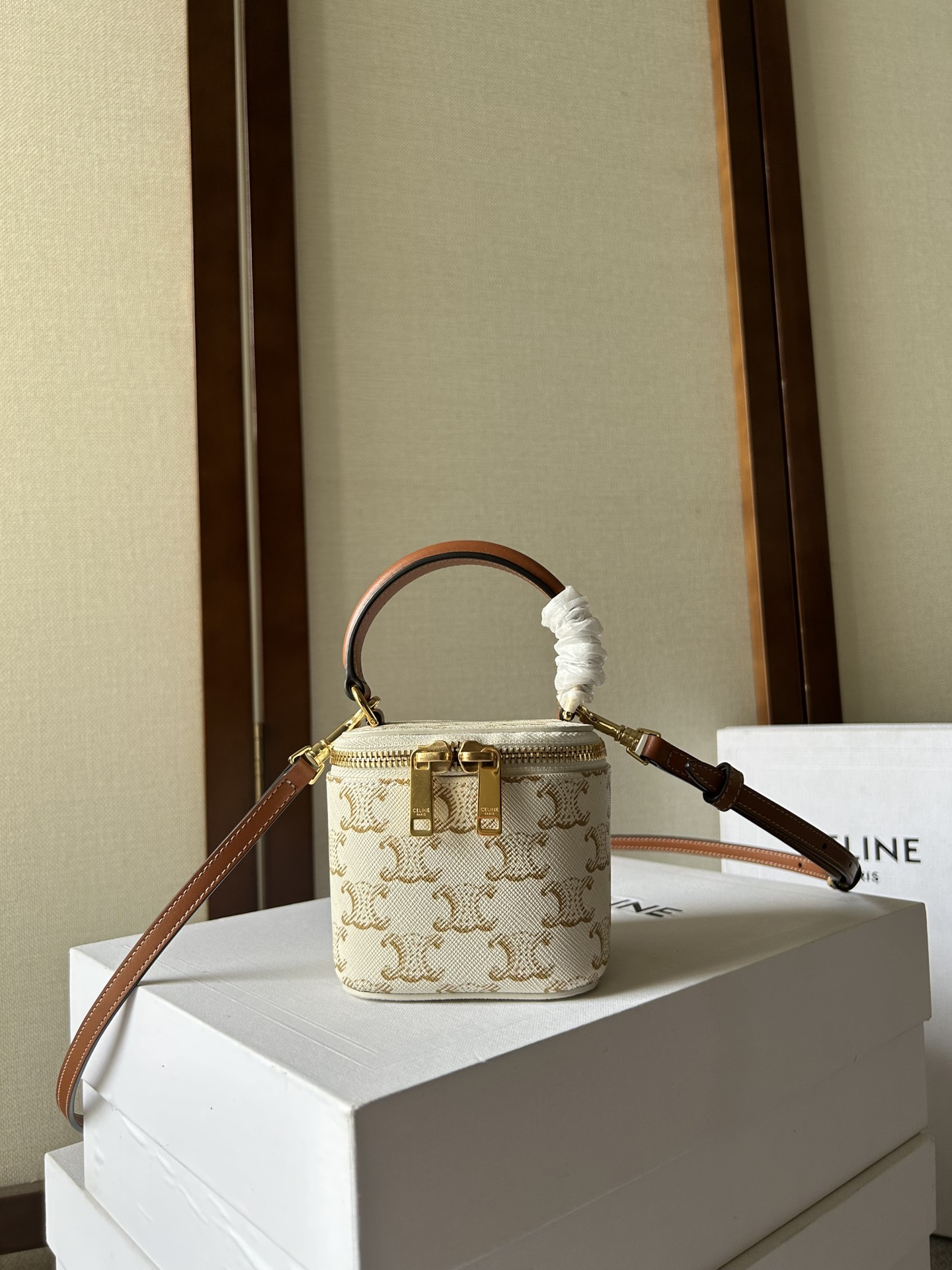 春夏セリーヌコピーバッグN級品 ミニスムース牛革 化粧箱 101762-3