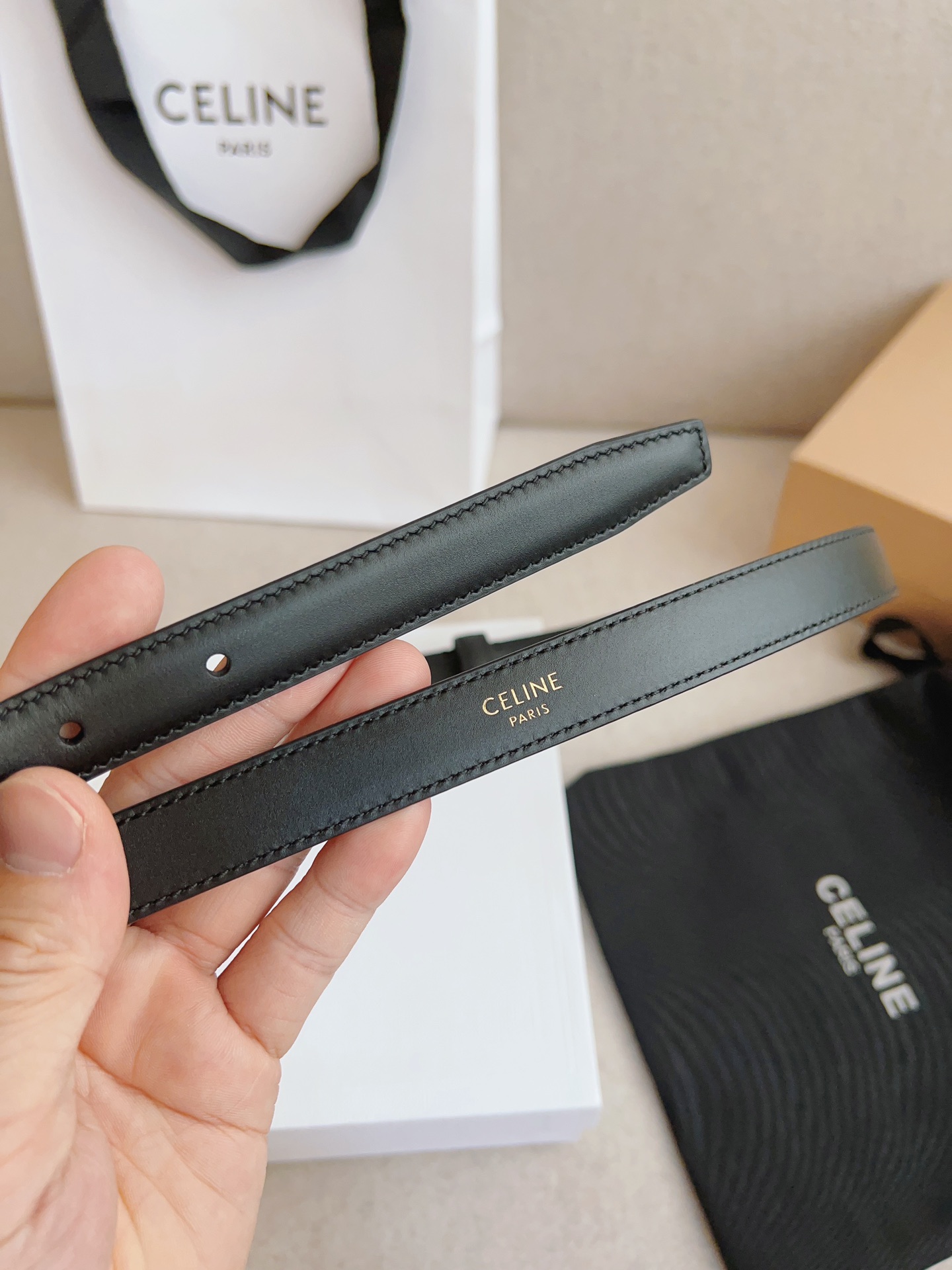 セリーヌスーパーコピーN級品ベルト 偽物女性用 137370代引きを販売