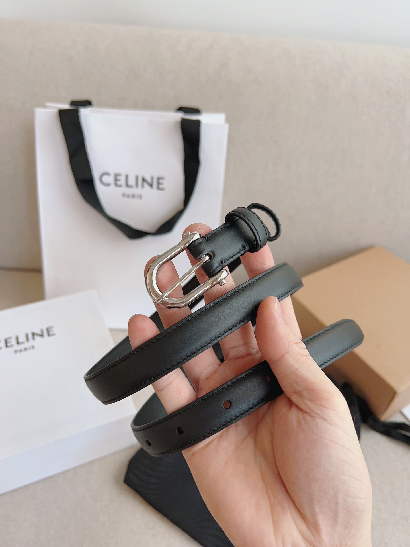 セリーヌスーパーコピーN級品ベルト 偽物女性用 137370
