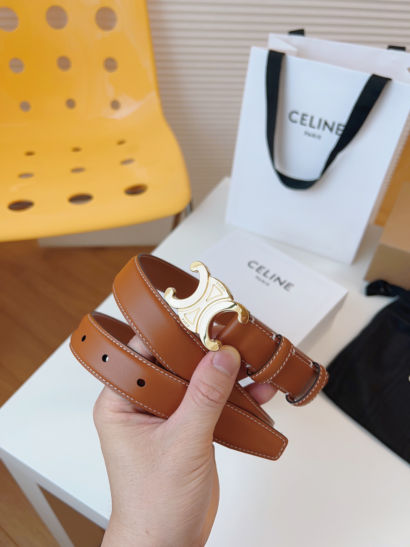 セリーヌ 女性のベルトスーパーコピーN級品通販 137373通販