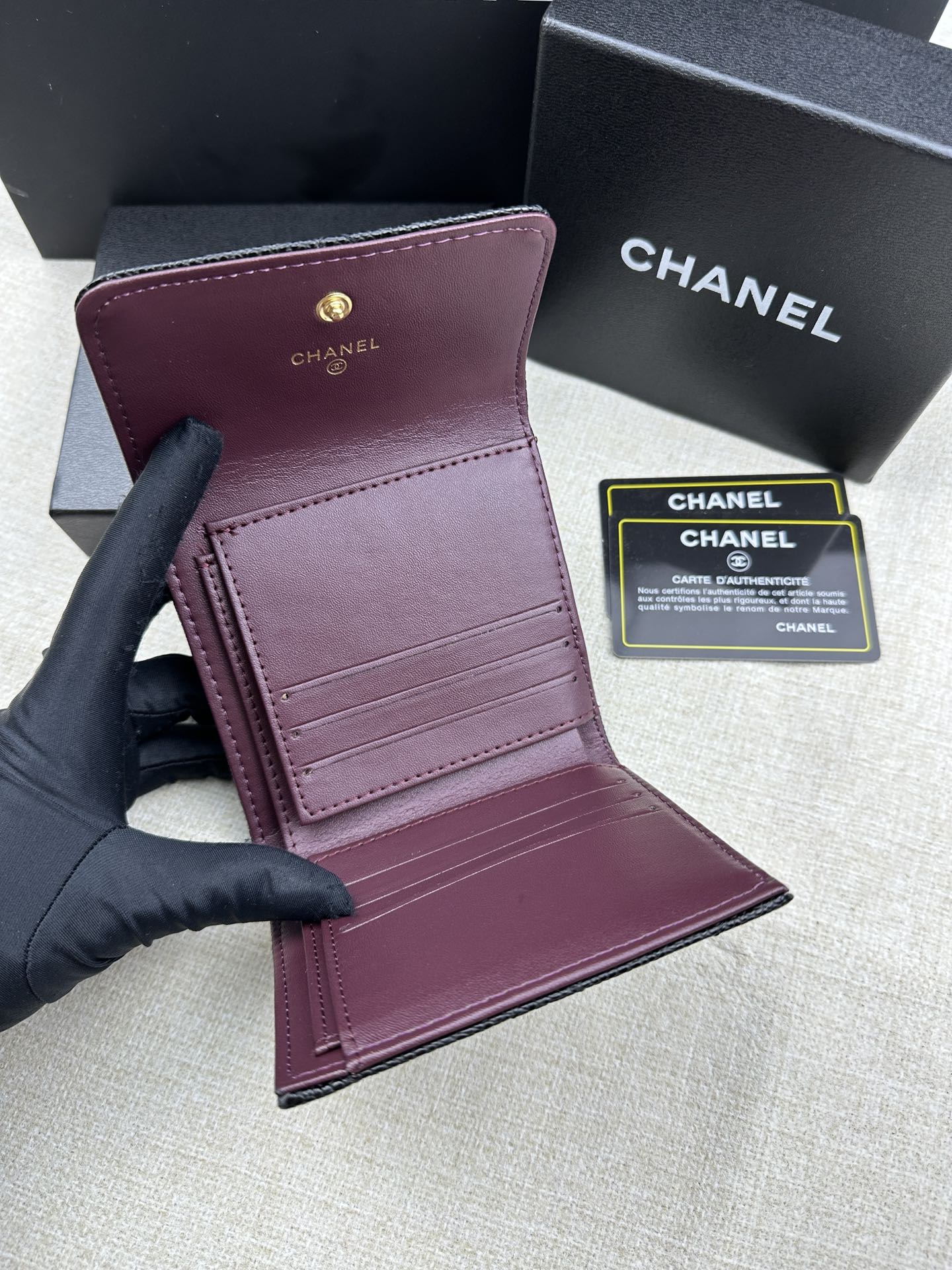 最高級シャネルスーパーコピー 三つ折り財布 138045高い品質