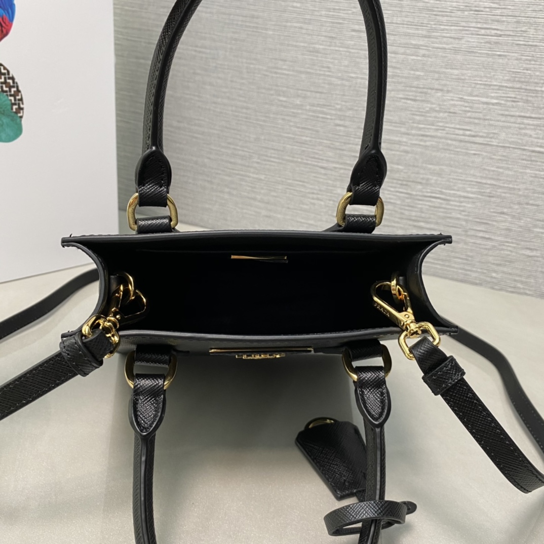 新品プラダスーパーコピー スモール トート 1BA358代引きを販売