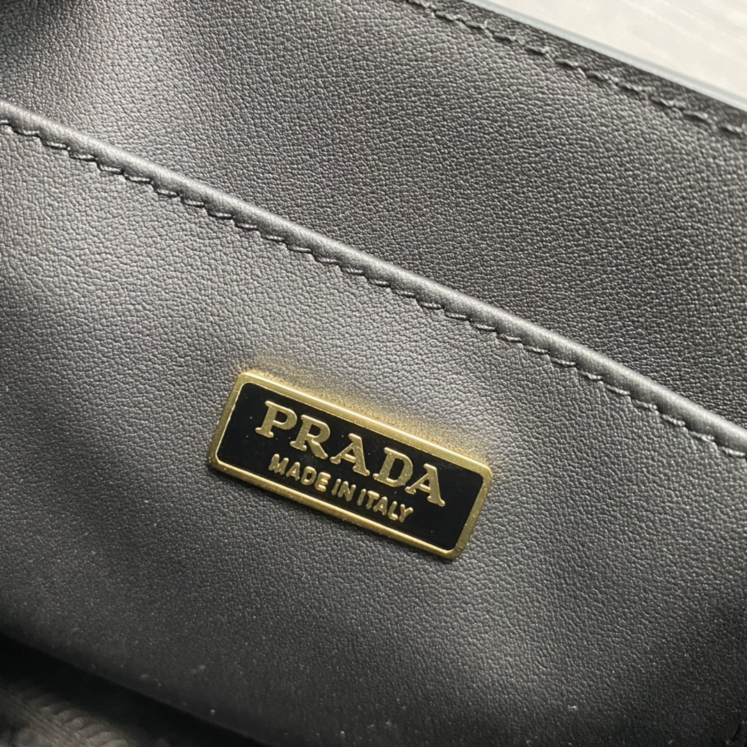 新品プラダスーパーコピー スモール トート 1BA358品質保証