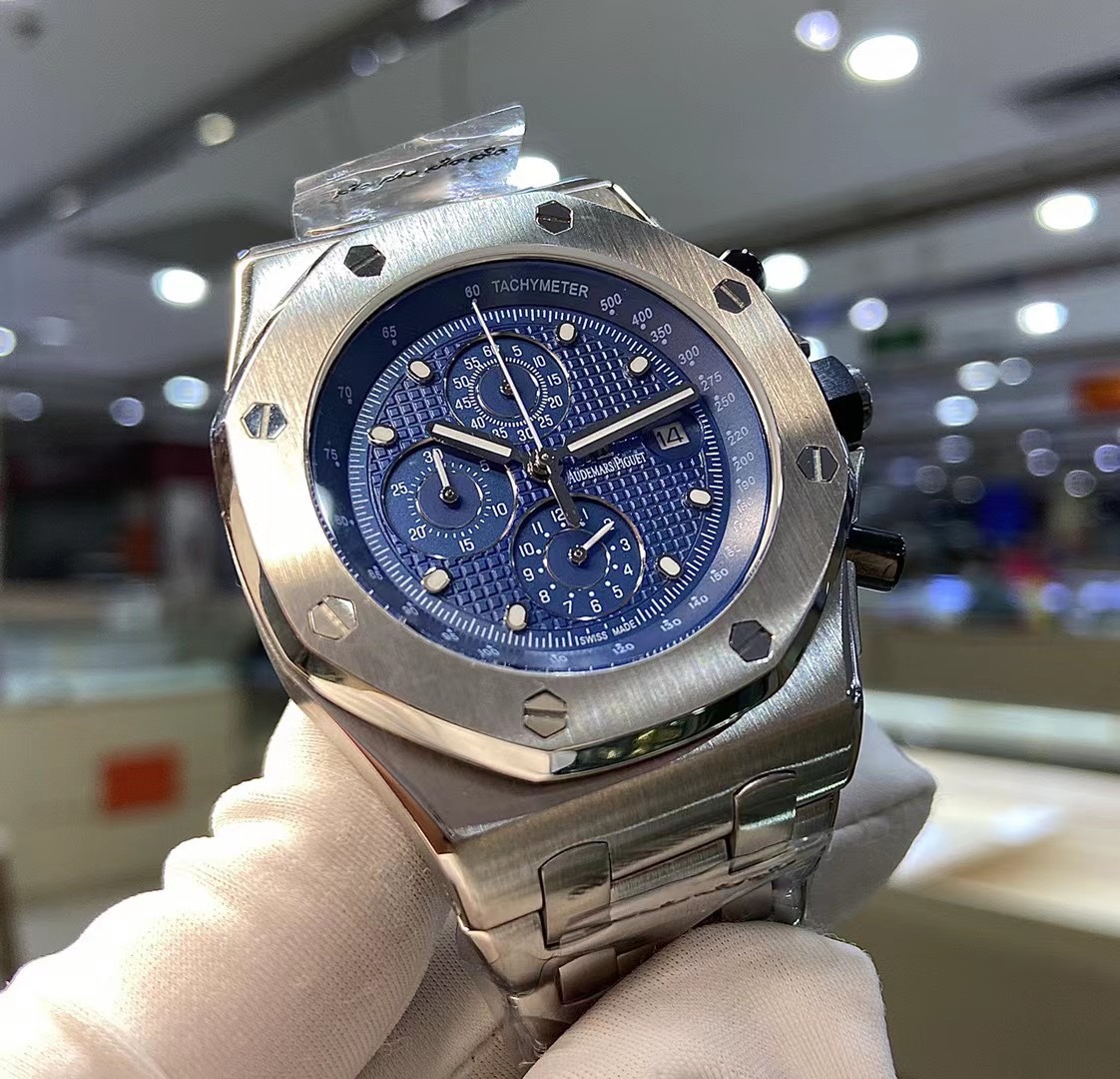 高品質スーパーコピーオーデマピゲ時計 ロイヤル オーク オフショア 26470ST.OO.A101CR.01激安送料無料