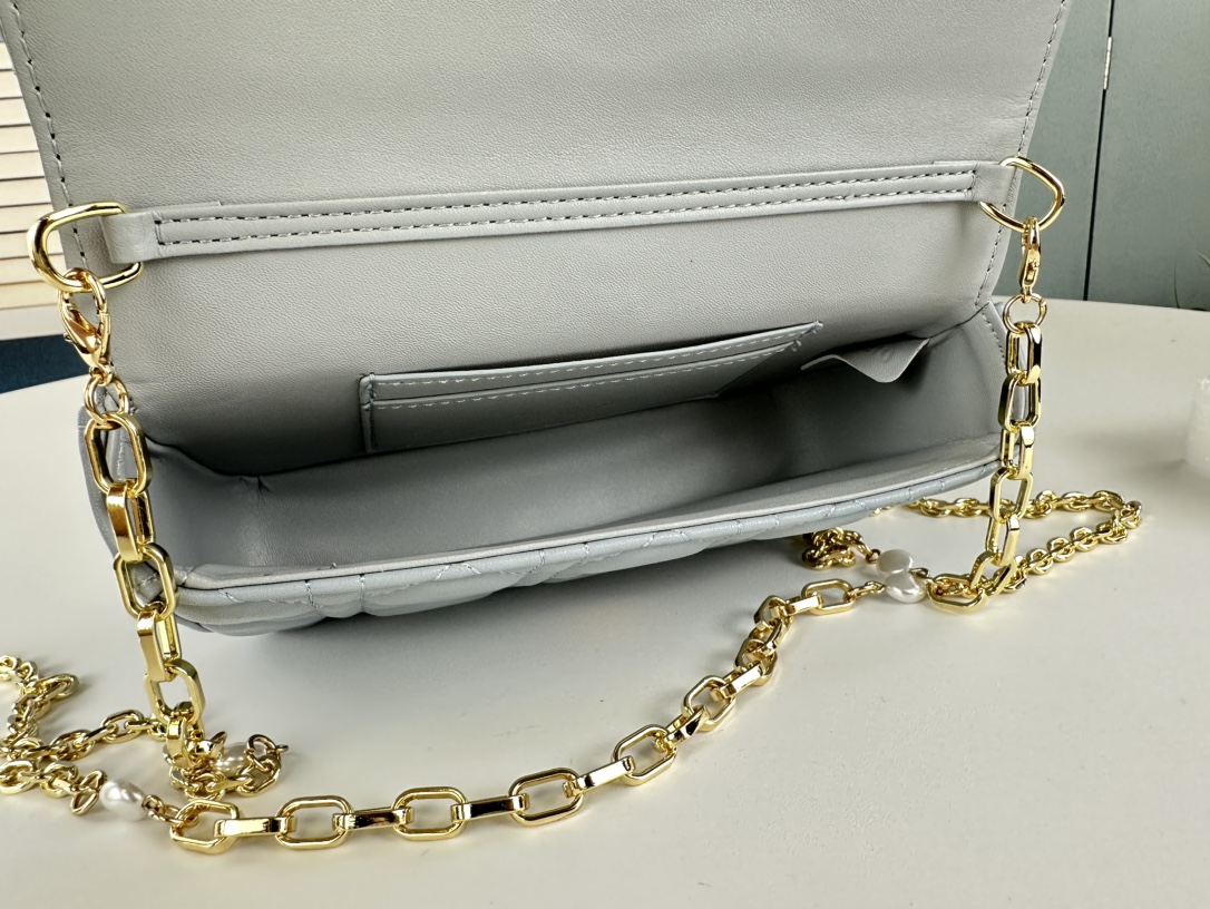 人気ディオールコピー LADY DIOR 携帯電話偽物バッグ 6618-2最高級