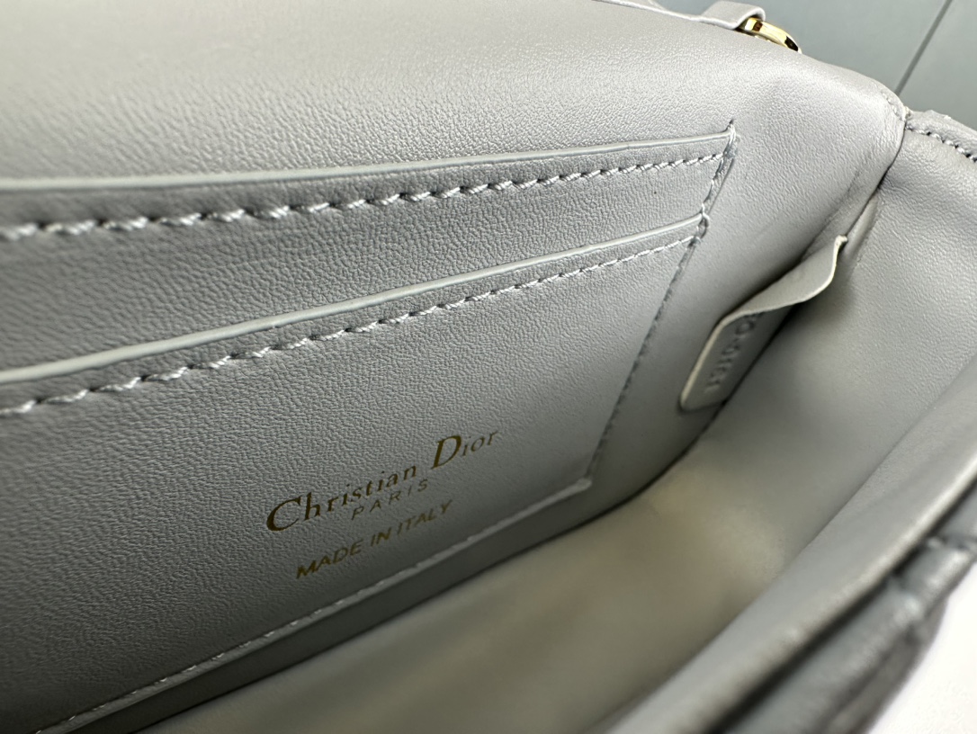 人気ディオールコピー LADY DIOR 携帯電話偽物バッグ 6618-2N級品