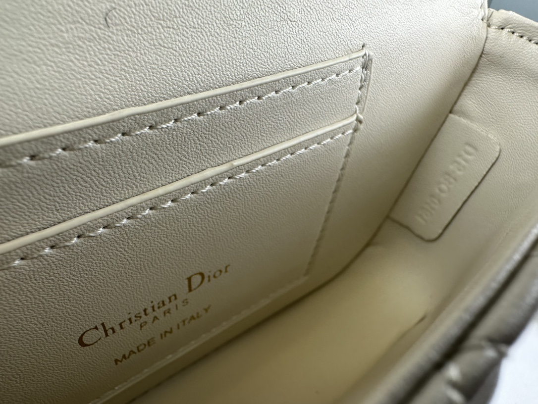 2023 ディオールスーパーコピー LADY DIOR 携帯電話バッグ 6618N級品