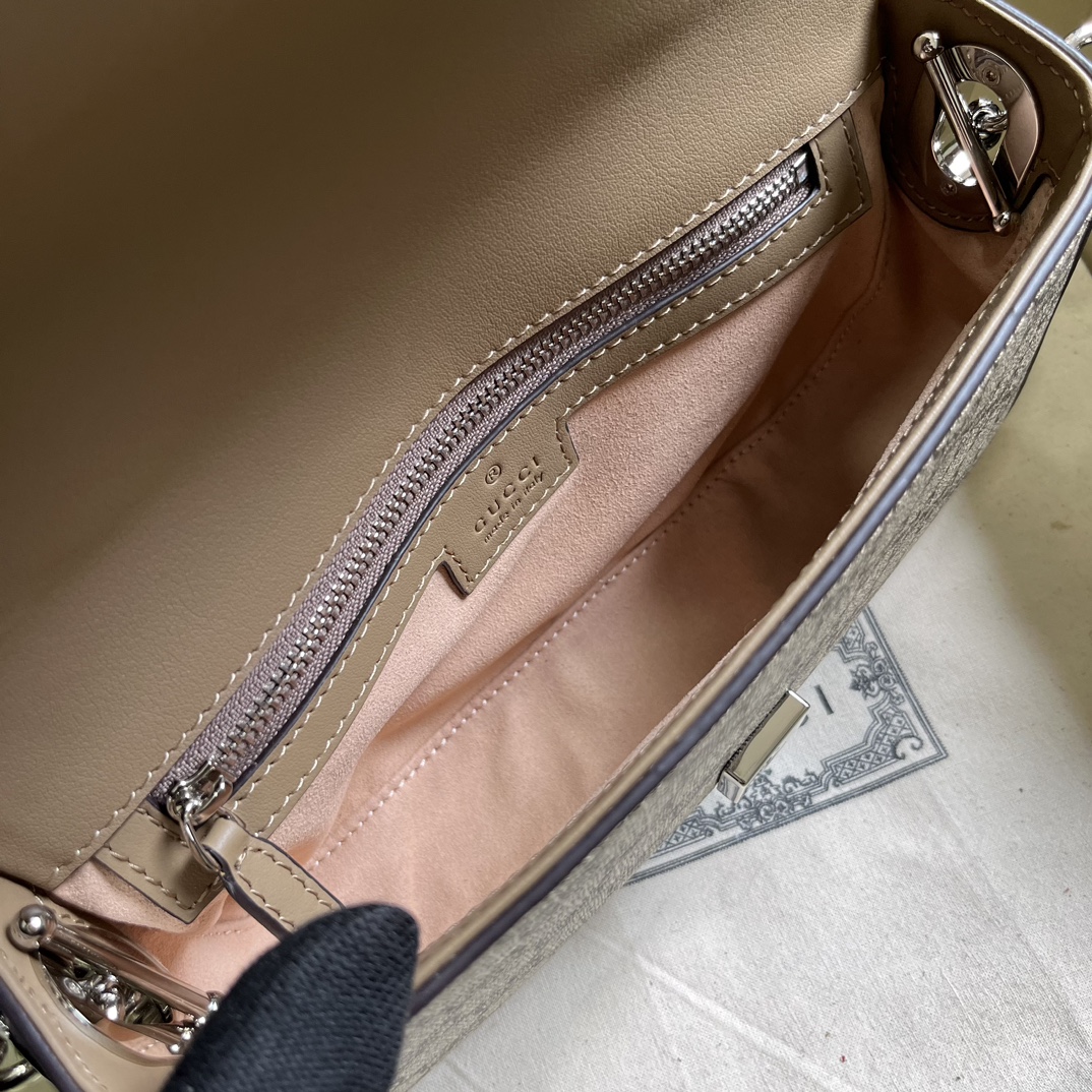 ブランドコピーグッチ クラシック ミニ ショルダーバッグ 739722N級品