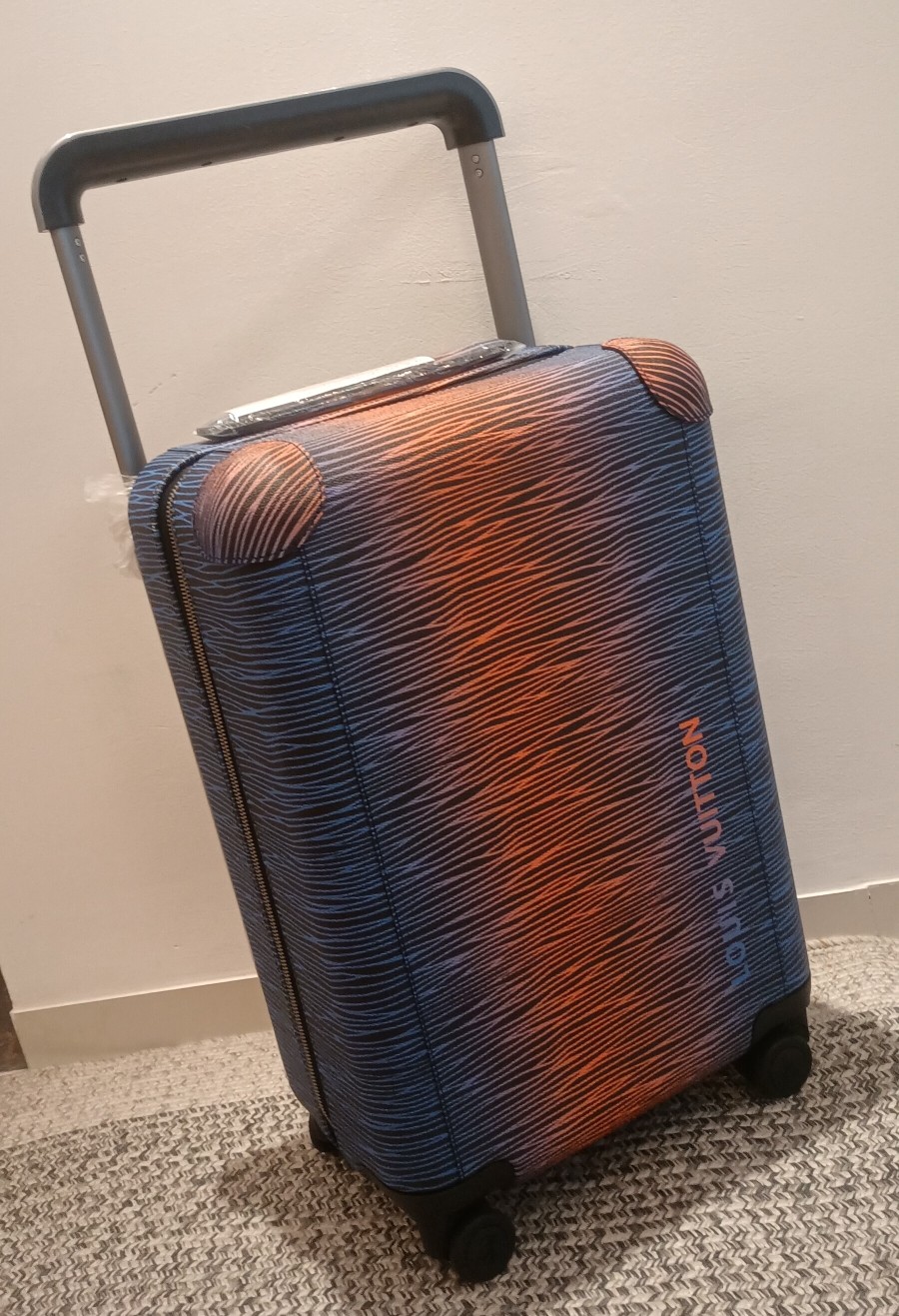 ルイ・ヴィトンスーパーコピーN級品 ホライズン トロリーケース LV136709人気