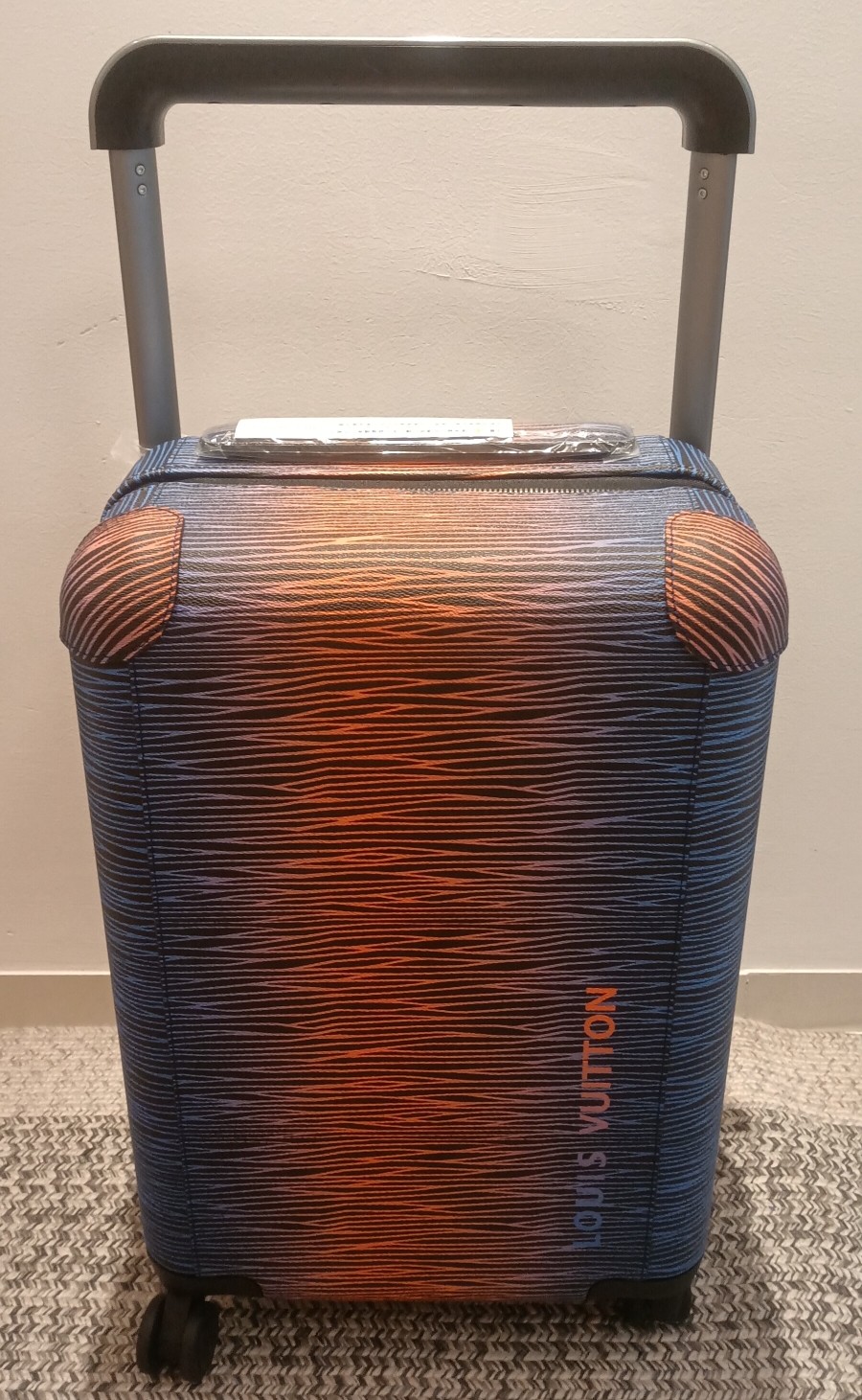 ルイ・ヴィトンスーパーコピーN級品 ホライズン トロリーケース LV136709代引きを販売