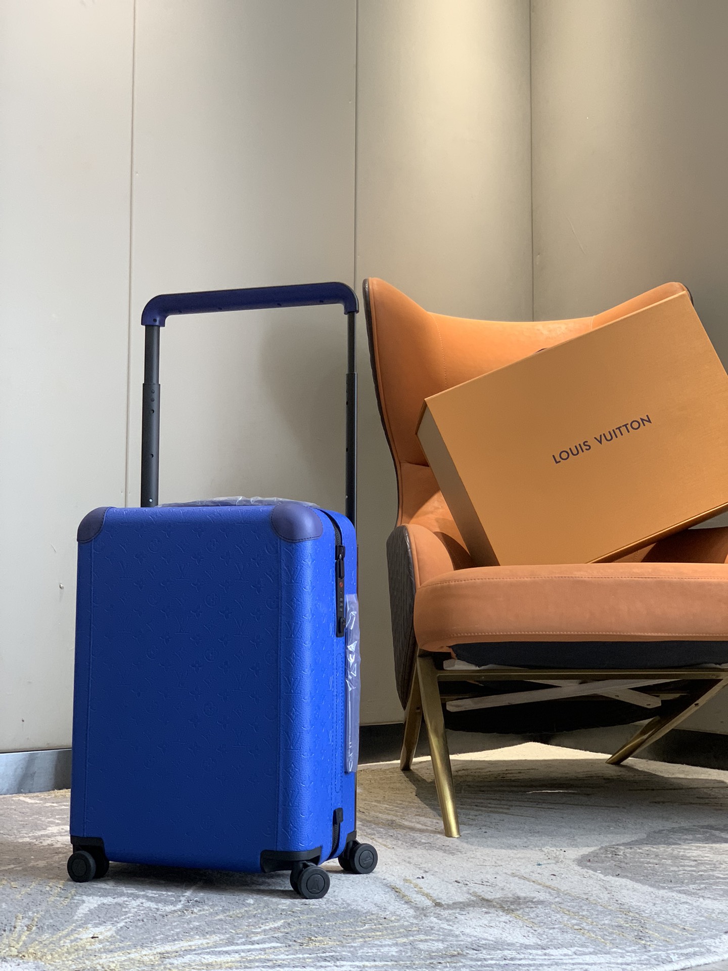 2023ルイ・ヴィトンスーパーコピー ホライズン 4輪トロリーケース 55cm LV136712通販