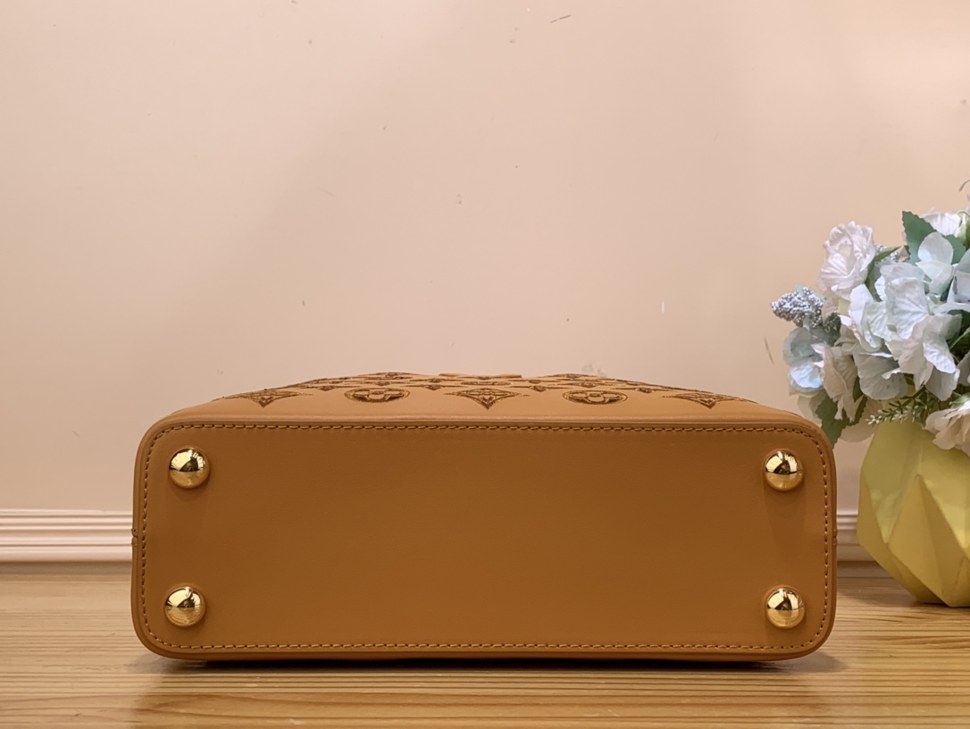 人気ブランドルイ・ヴィトンコピー カプシーヌ bb ハンドバッグ 刺繍 ナチュラル イエロー M22922-1激安送料無料