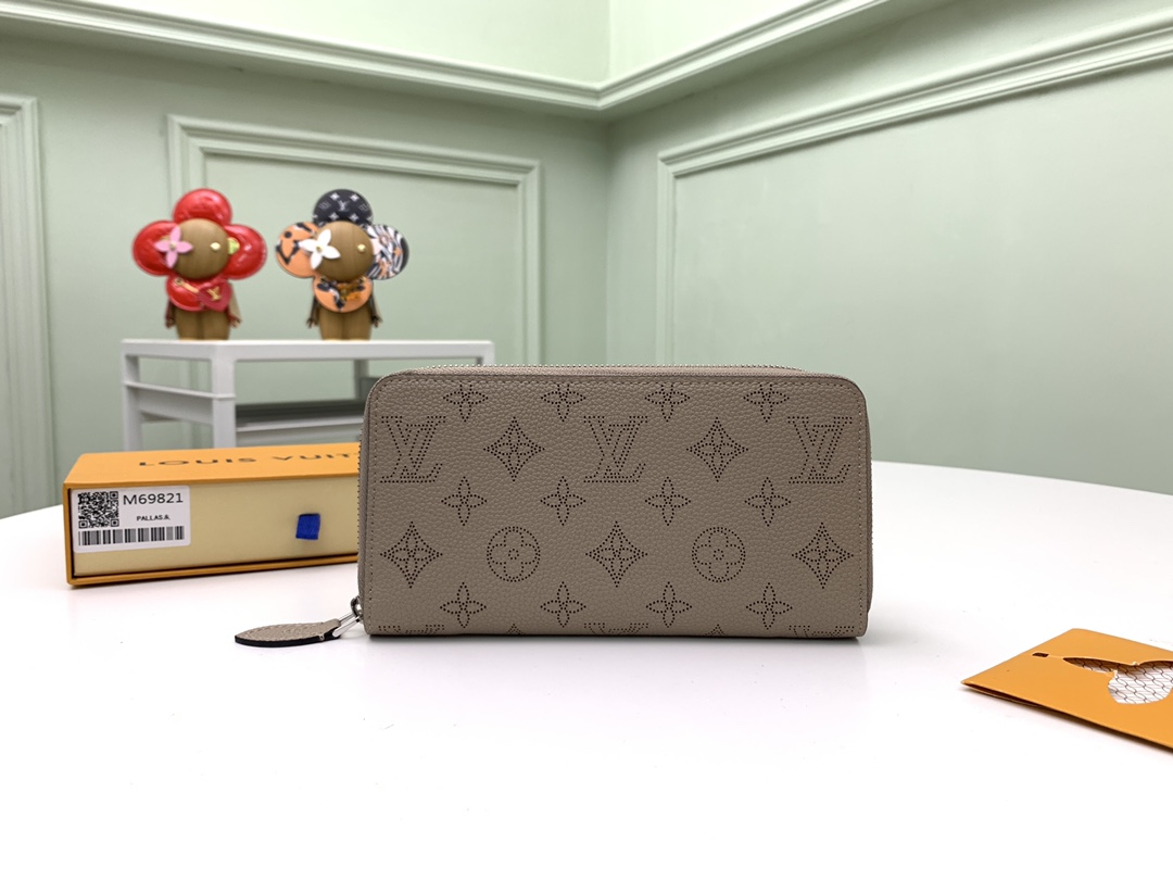 ルイ・ヴィトンコピーN級品 ジッピーウォレット グレー M69821