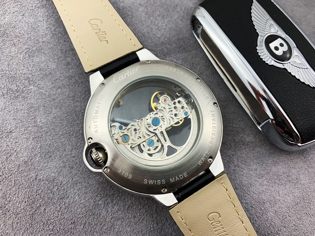2023 カルティエスーパーコピー通販 ブルー バルーン シリーズ メンズ機械式時計 W101687代引きを販売