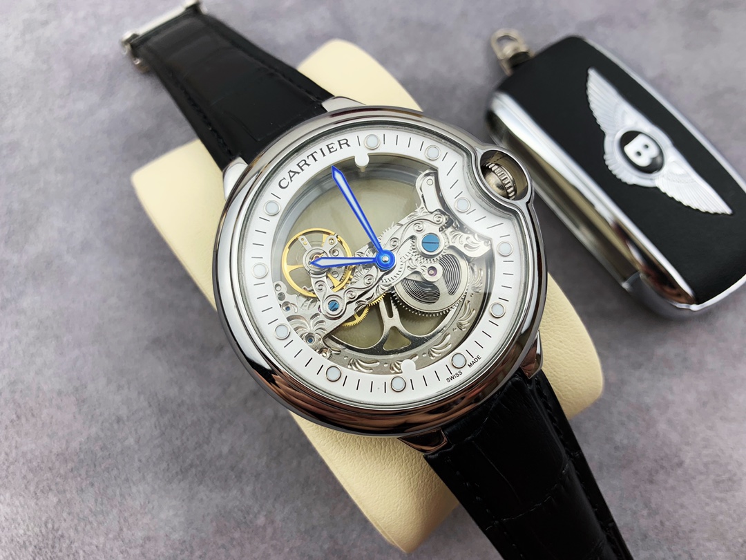 2023 カルティエスーパーコピー通販 ブルー バルーン シリーズ メンズ機械式時計 W101687