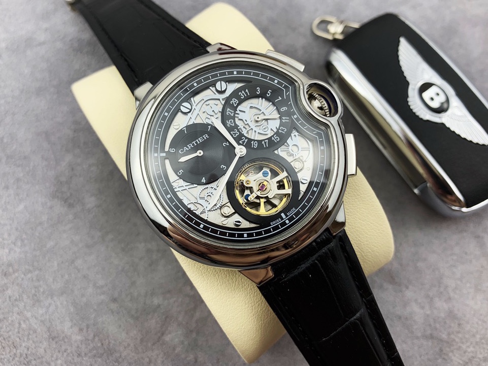CARTIER時計コピー ブルー バルーン シリーズ フライホイール デザイン W6920081通販