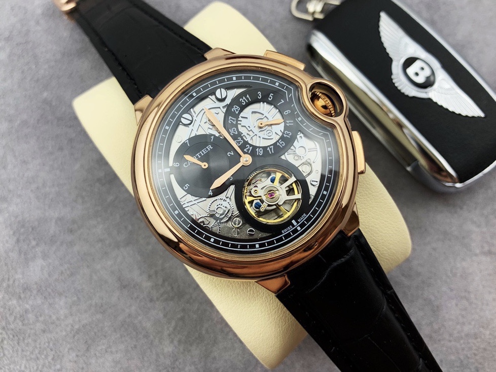 CARTIER時計コピー ブルー バルーン シリーズ フライホイール デザイン W6920081人気