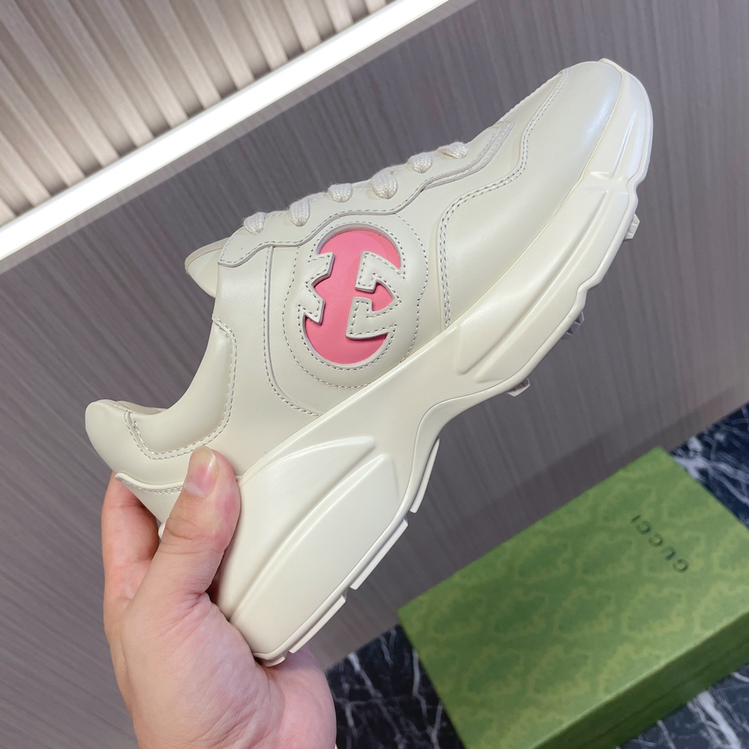 人気グッチの靴コピーカップルスタイルのパパシューズ gu87620人気