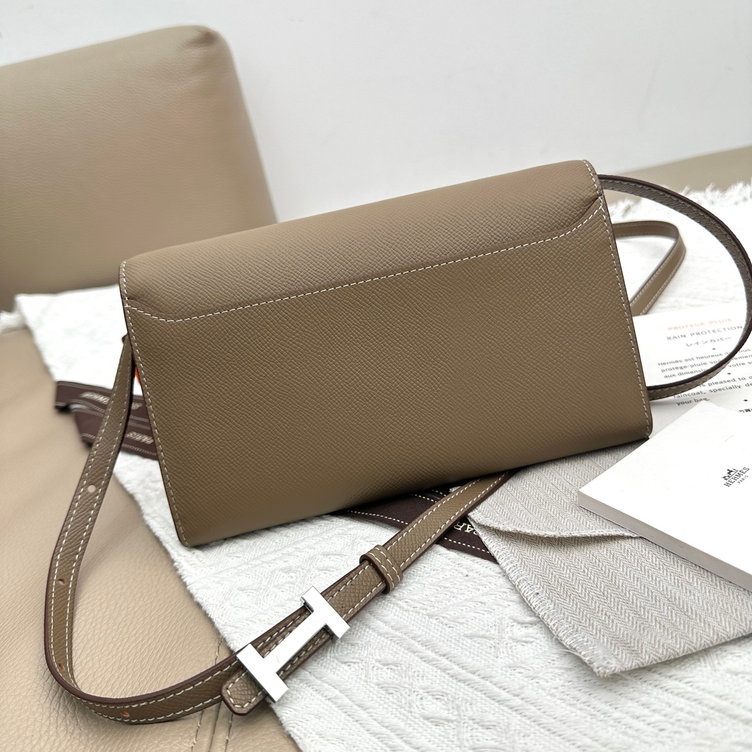 新品ブランドエルメスバッグコピー シルバーバックル 139799激安送料無料
