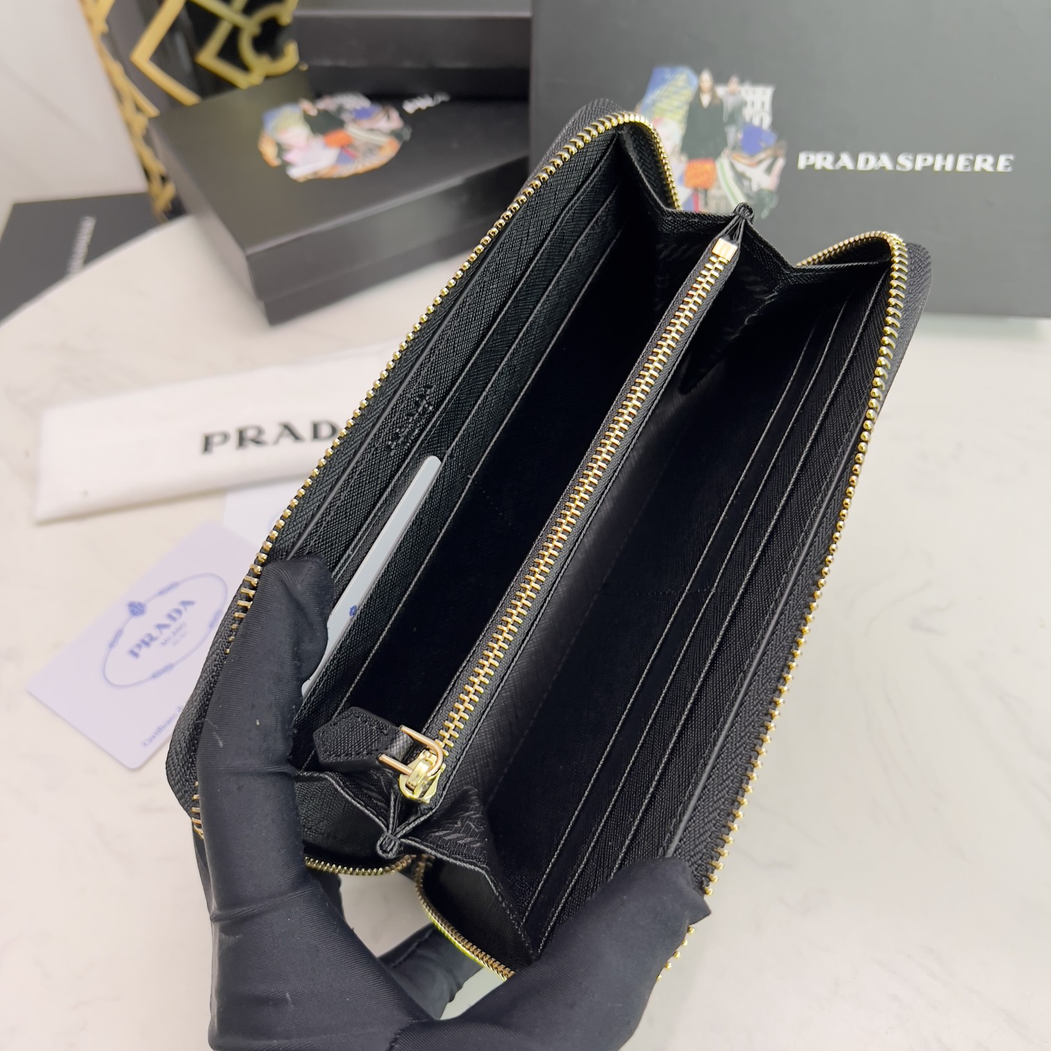 ブランドプラダの財布偽物ジッパー 140724N級品