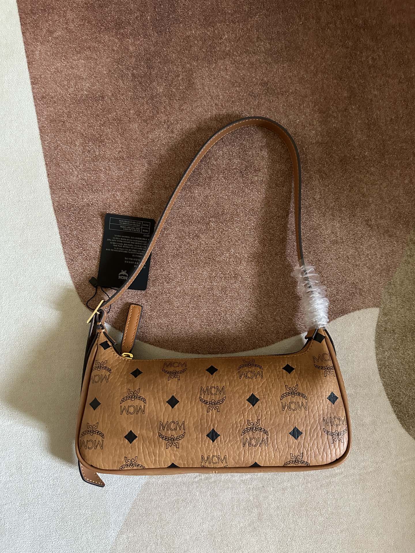 MCM 2024春夏新作バゲットバッグスーパーコピー 142504高い品質