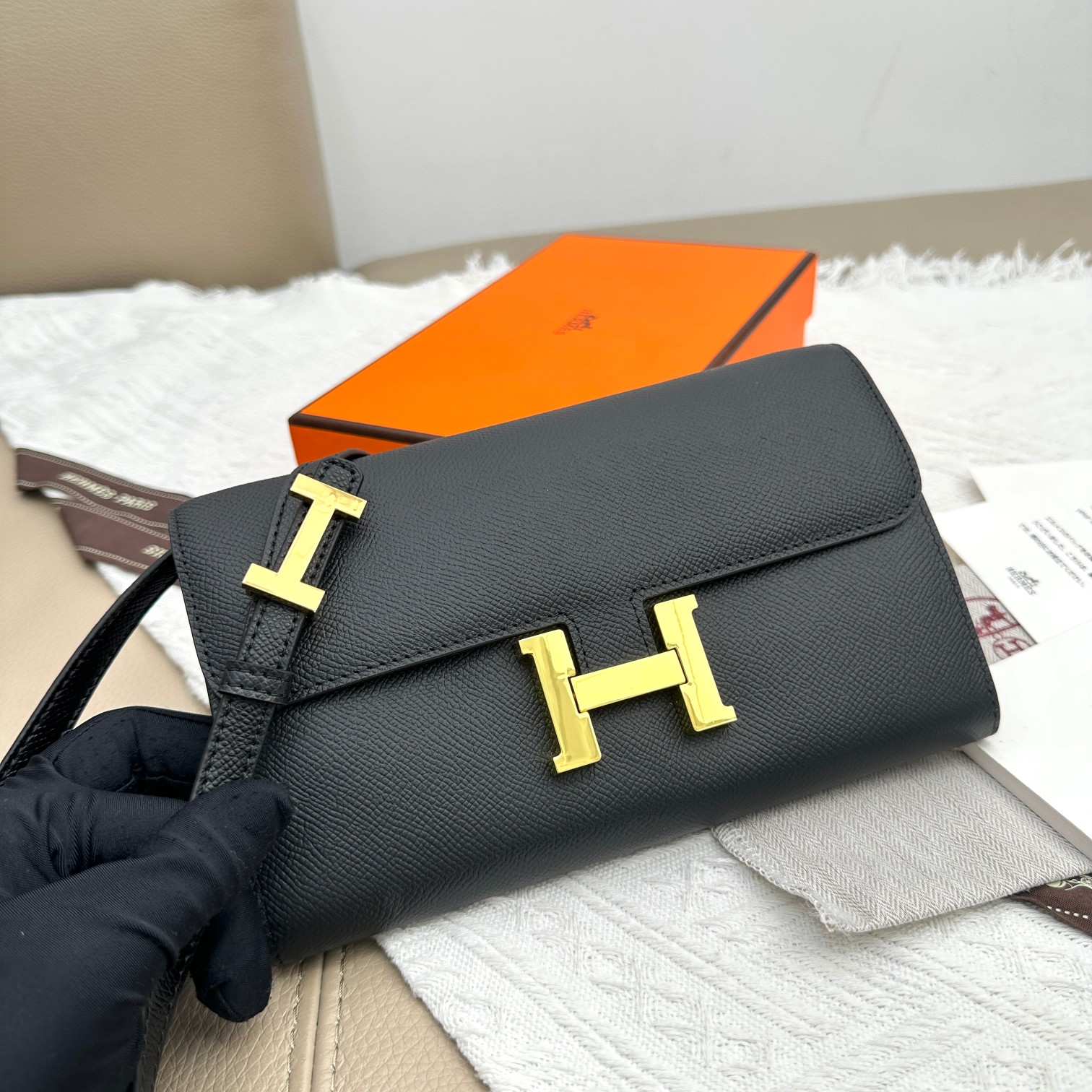 エルメスバッグコピーN級品コンスタンス パームプリント シルバー 143310高い品質
