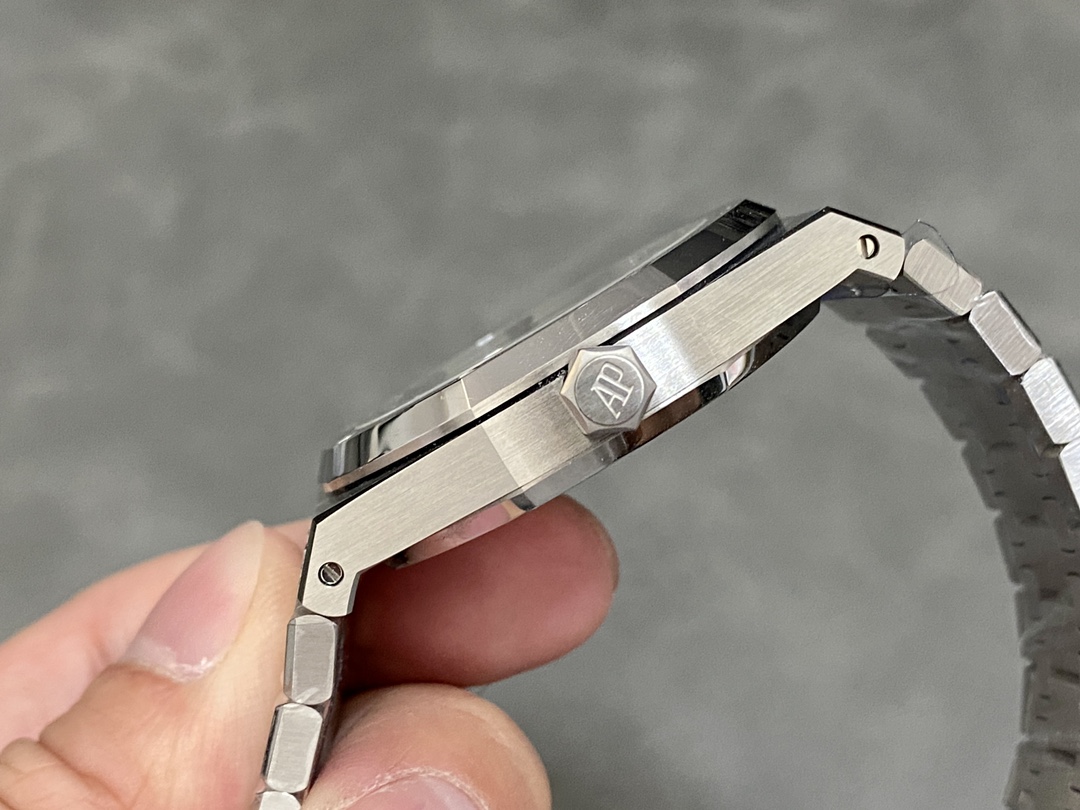 オーデマ ピゲ偽物 50周年記念モデル41mm ローズゴールド新品 15510ST最高級