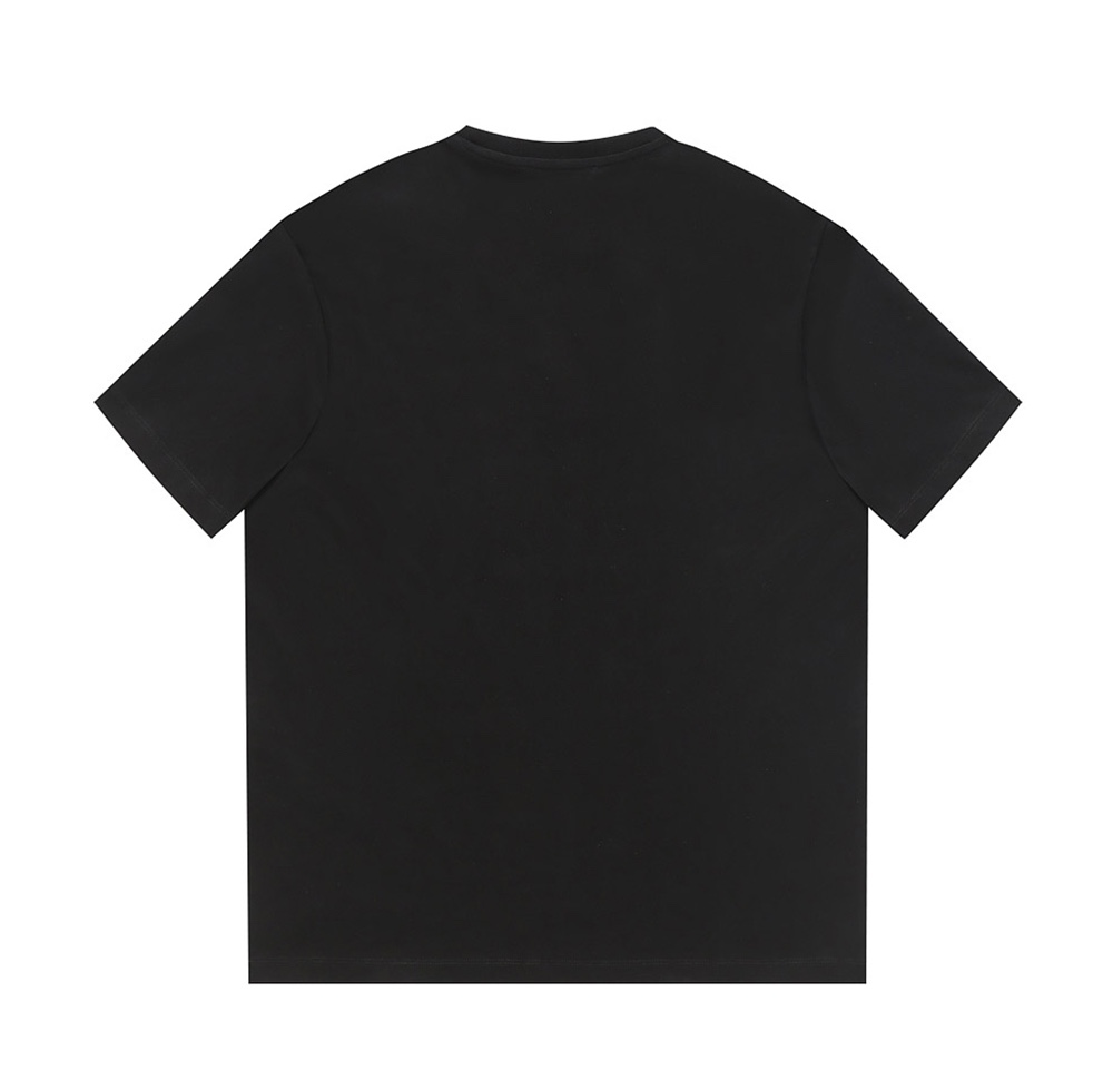 2024人気グッチの新しい赤、青、黒の文字のグラデーションコピーTシャツ 189235通販